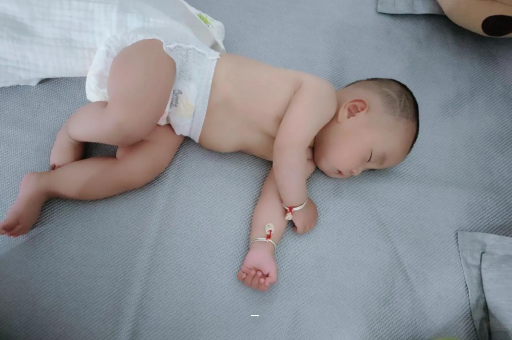 神农架孕妇肚脐周围发青